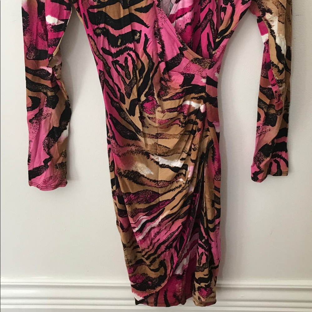 Cache Dress - Picture 2 of 3